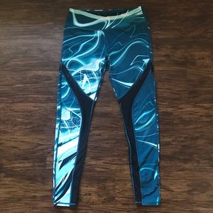 Fabletics Cherish wavelength mesh leggings sz Sm